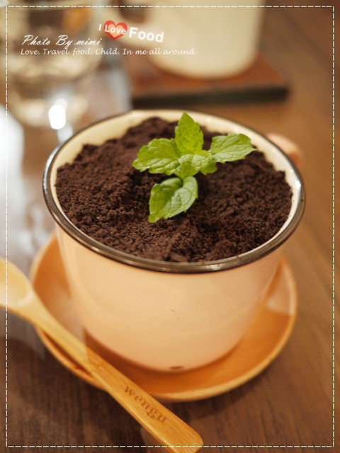 [美食]超熱門的盆栽咖啡 超夯的秘密基地。東區 溫古咖啡 Wengu cafe