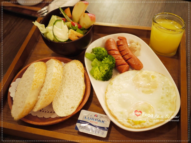 [美食]超熱門的盆栽咖啡 超夯的秘密基地。東區 溫古咖啡 Wengu cafe