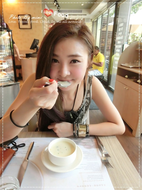 [美食]喝咖啡 吃美食 和小樹歡樂的午餐時光。東區  Nikkoffee 日光.咖啡