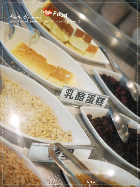 [旅遊]換了時空走進城堡般的超夯地標 別錯過爆好吃的冰淇淋優!!。台中 宮原眼科