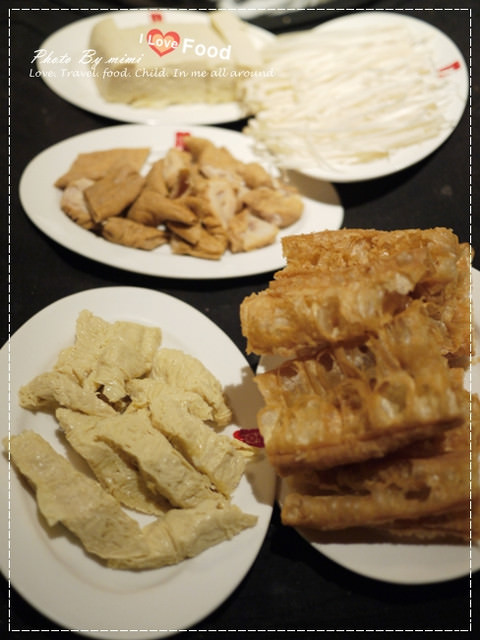 [美食]天冷一定少不了這一鍋!!!!。鼎王麻辣鍋 台北光復店