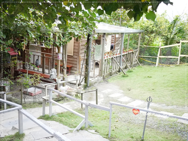 [美食]米寶與兔兔相見歡。TO HOUSE 兔子餐廳 八里店