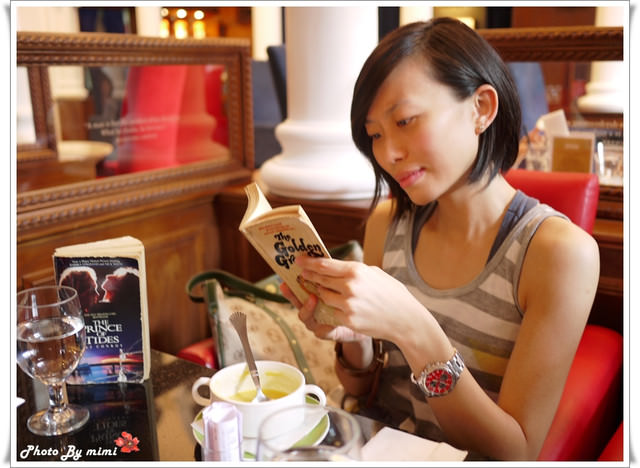 [美食]我在閱讀。Moooon River Cafe & Books
