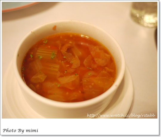 [美食]溫馨的青田街美食-兔子聽音樂餐廳
