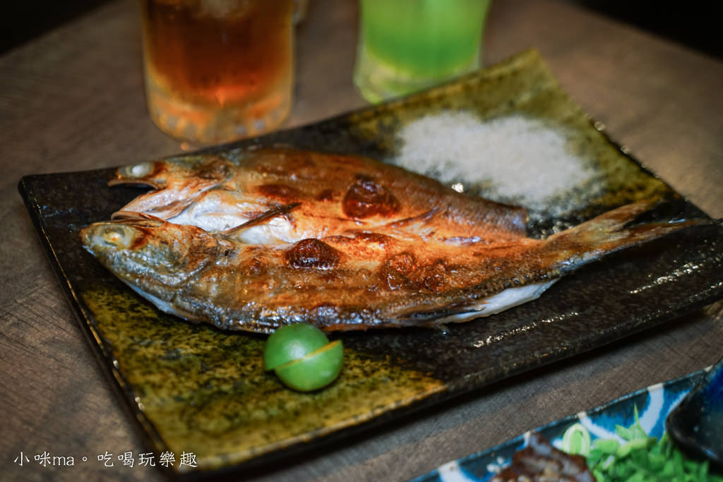 炭吉郎居酒屋