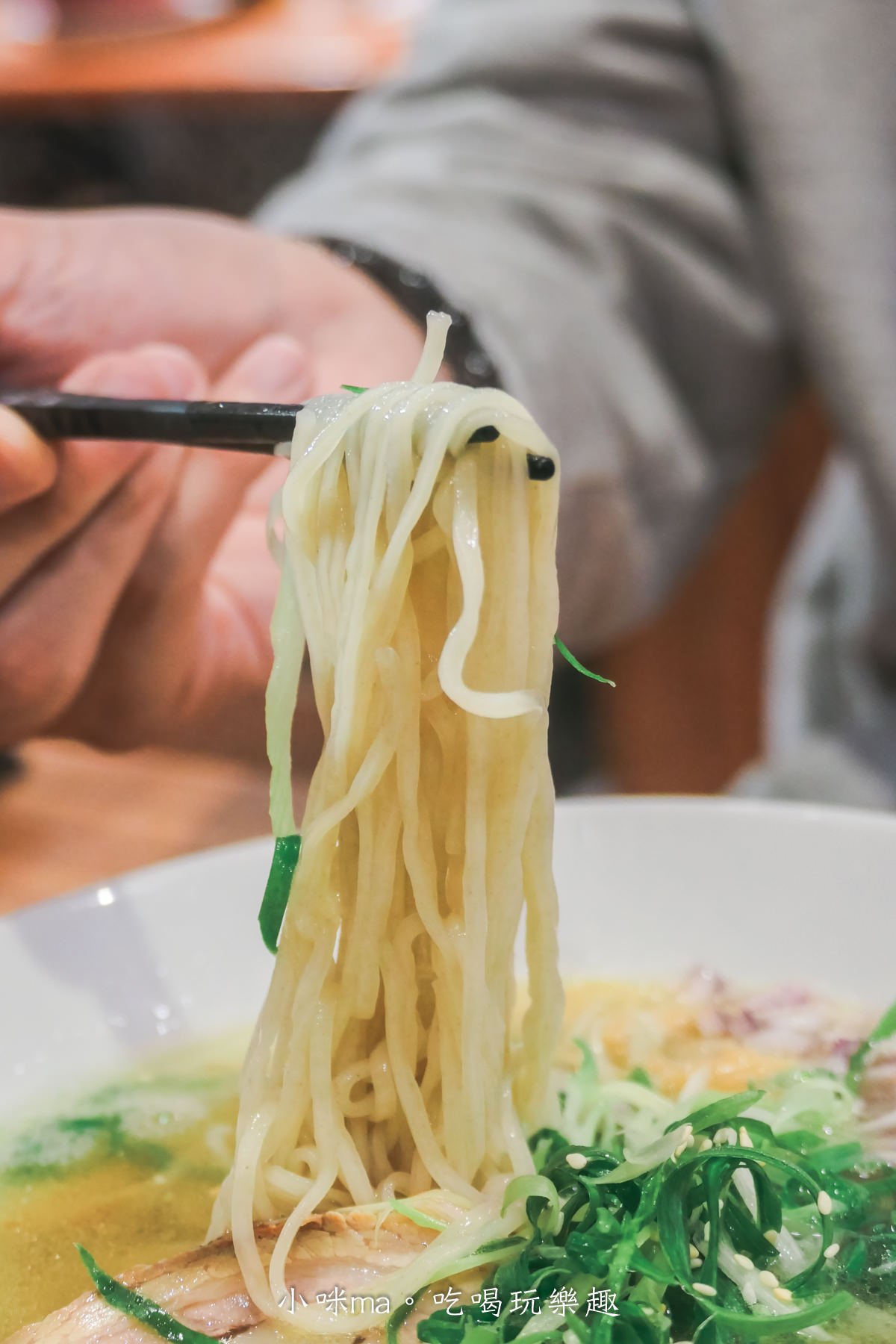奧特拉麵 Ramen Ultra-桃園華泰 錦拉麵|北海道最純正的拉麵,雞白湯頭清爽不膩,還有丼飯、乾拌麵、咖哩飯可以選,桃園美食 - 第12張圖