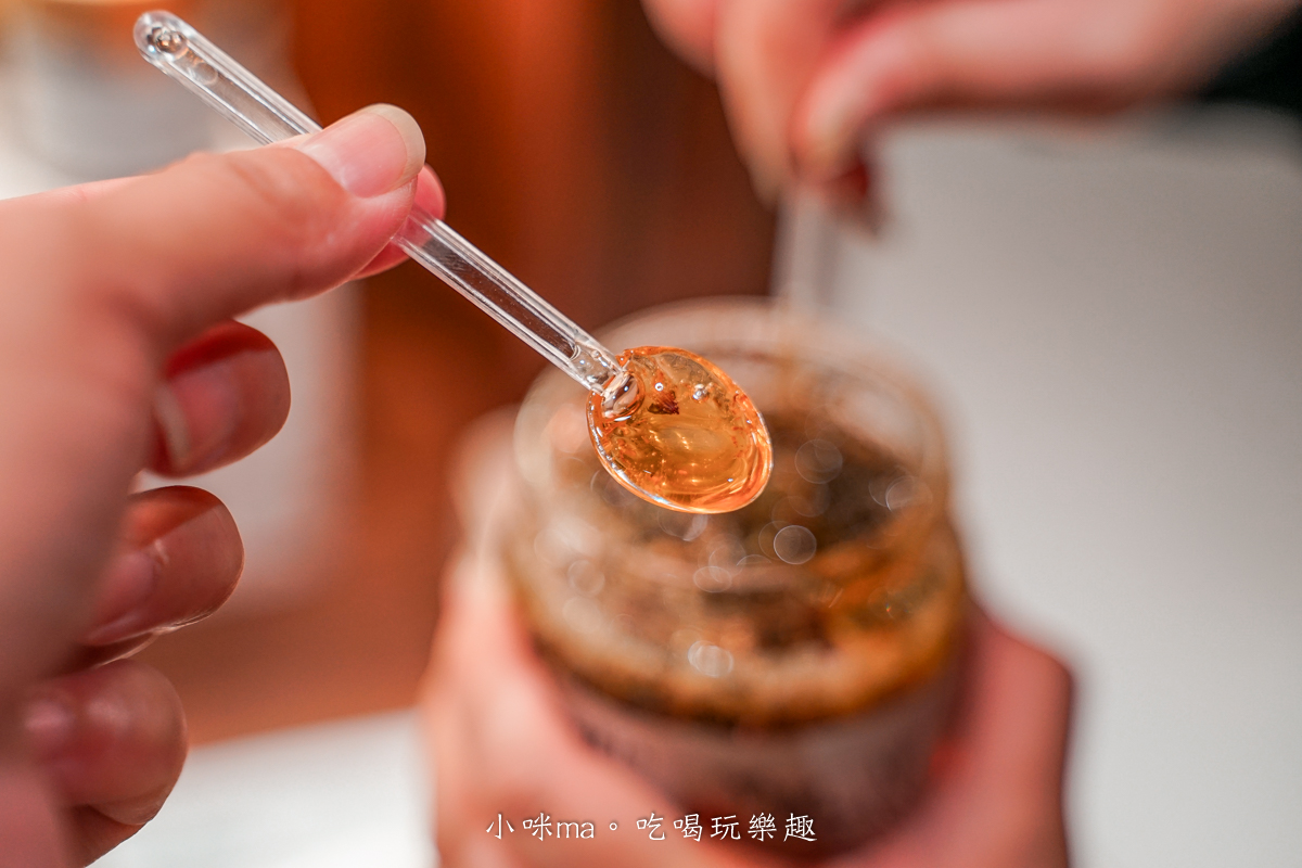【大稻埕美食】滿誠蜂蜜 純蜂蜜專賣店｜蜂蜜全品項試吃、甜點體驗一次看！大稻埕伴手禮必逛亮點！