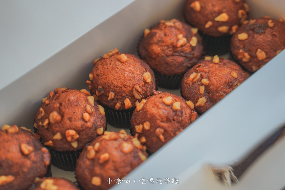 【中和蛋糕推薦】愛維爾手感烘培|一吃就愛上的桂圓蛋糕開箱!冬季必備的濃香系甜點就是它~ - 第4張圖