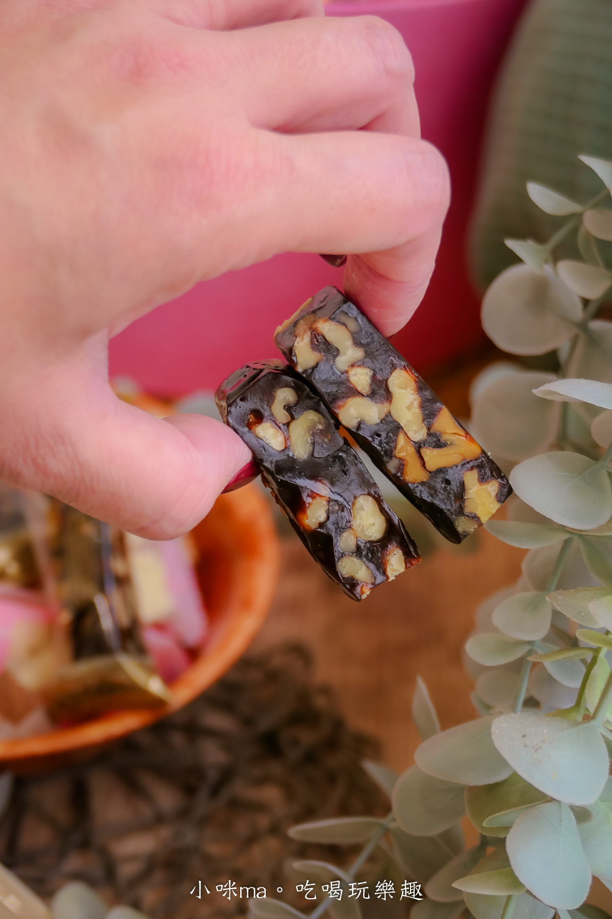 【2026 年節禮盒推薦】麥仕佳新春禮盒開箱｜去年送過被狂讚，今年我又回購！干貝肉圓酥、富貴禮盒、曲奇鐵盒完整開箱